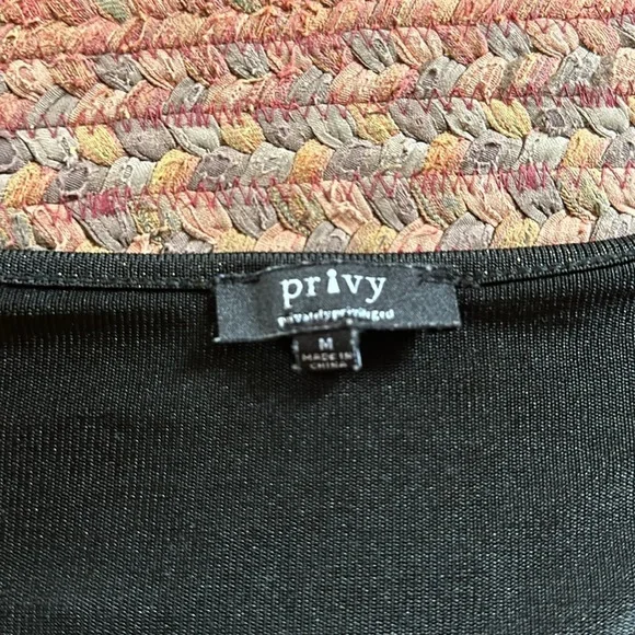 PRIVY BLACK GOLD GLITTER TWIST FRONT LONG SLEEVE CROP BLOUSE - Picture 3 of 5